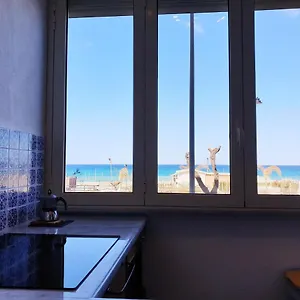 Appartamento Fronte Mare A, Venetico